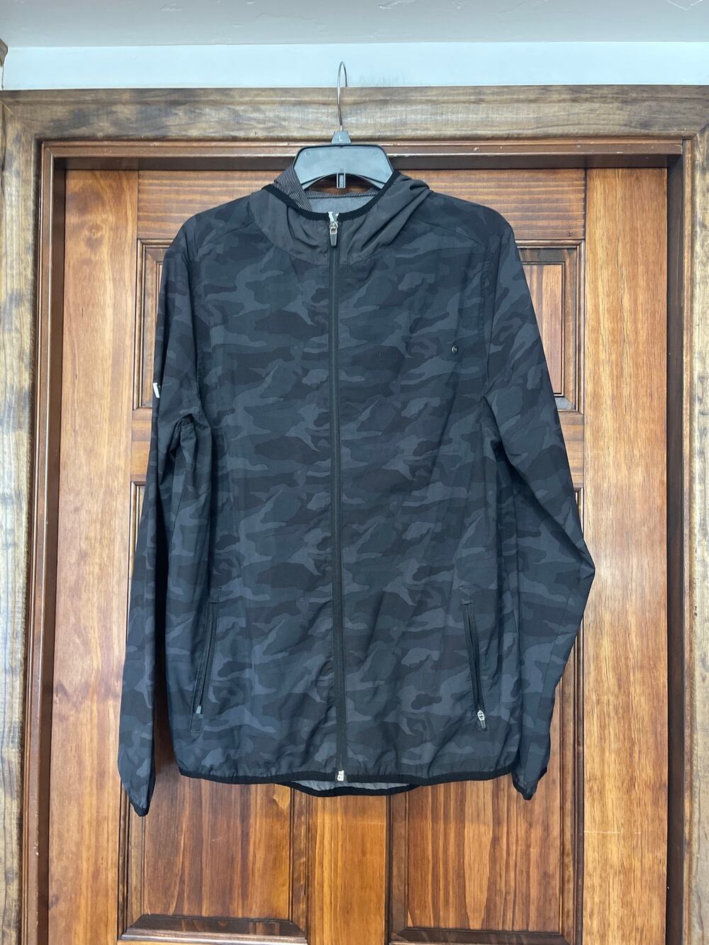 VUORI camo men’s windbreaker L